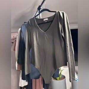 Aritzia Olive Green Fitted Long Sleeve Bodysuit XL